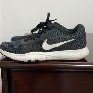 Women’s Nike shoes